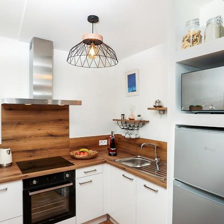 شقة Le Pied A Terre De La Cite - Parking Au Pied De La Cite قرقشونه المظهر الخارجي الصورة